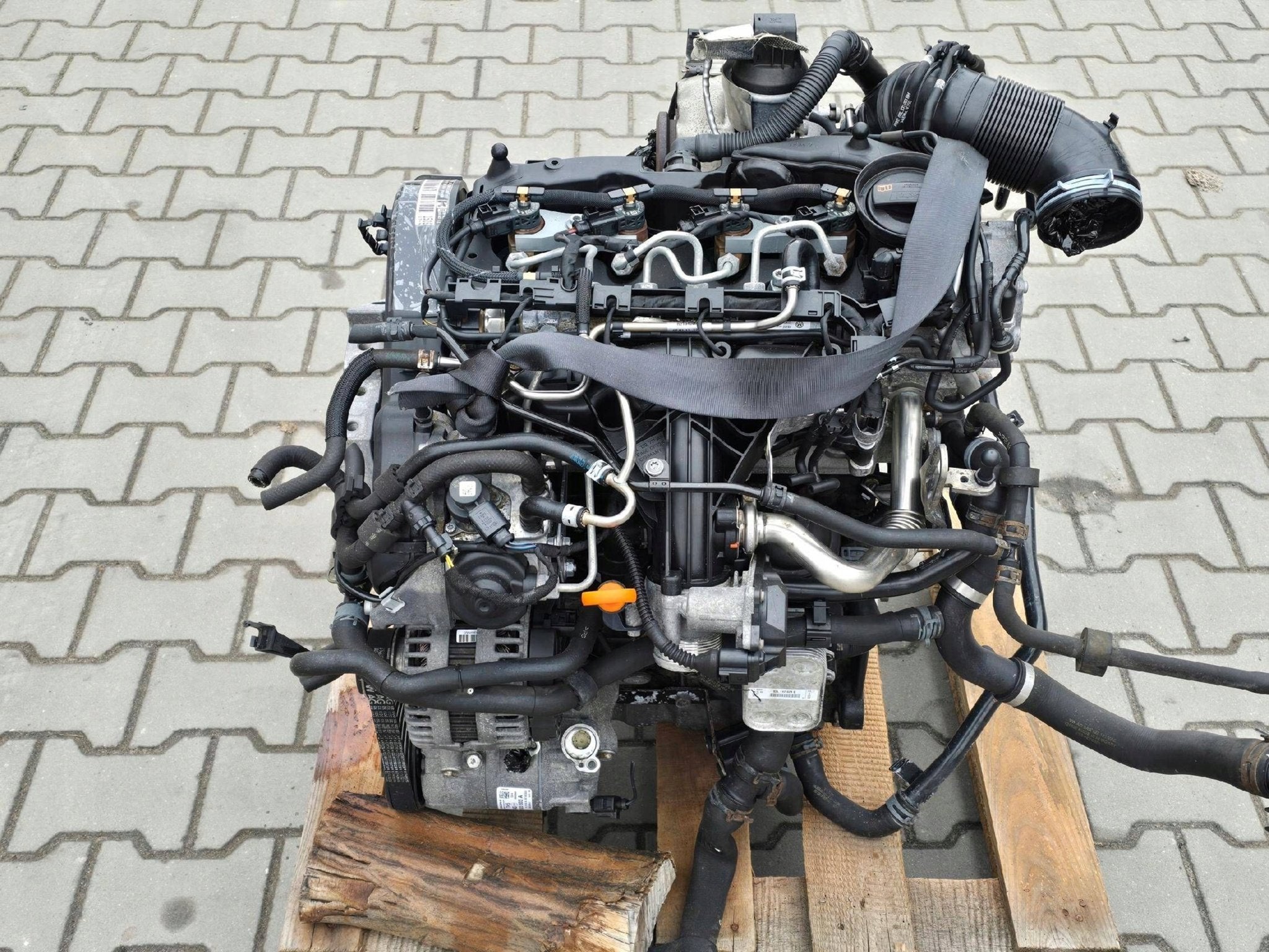 Moteur CFFE Complet PASSAT VW SHARAN ALHAMBRA EOS GOLF SEAT, Envoi, Utilisé, Daihatsu