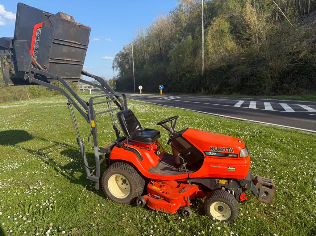 Tracteur tondeuse kubota g21, Ophalen, Gebruikt, Opvangbak, 120 cm of meer
