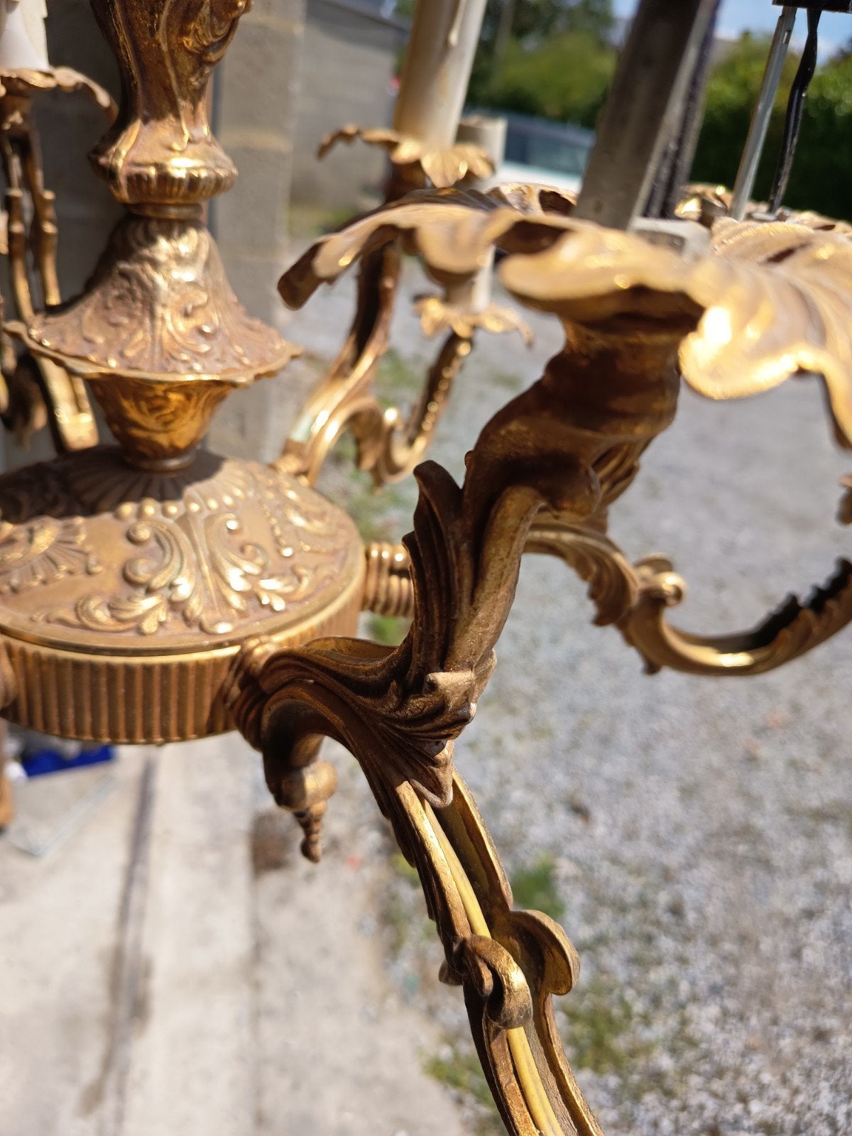 Lustre bronze, Ophalen