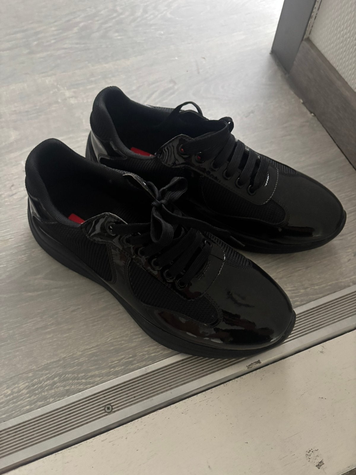 Prada zwart, Vêtements | Hommes, Chaussures, Enlèvement ou Envoi, Comme neuf, Noir