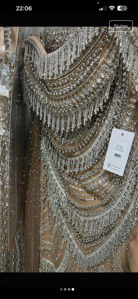Gala jurk, Kleding | Dames, Jurken, Ophalen of Verzenden, Zo goed als nieuw, Maat 38/40 (M), Beige