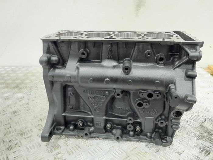 Bloc moteur inférieur d'un Audi A4, Neuf, Audi, -, -