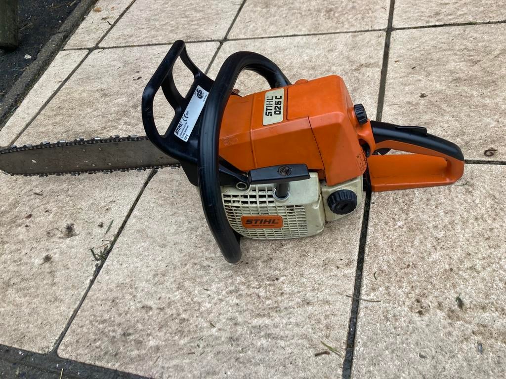 Tronçonneuse stihl, Ophalen, Gebruikt