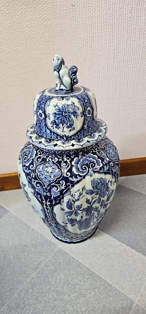 Vintage Delftsblauwe dekselvaas Petrus Regout Maastricht, Antiquités & Art, Enlèvement