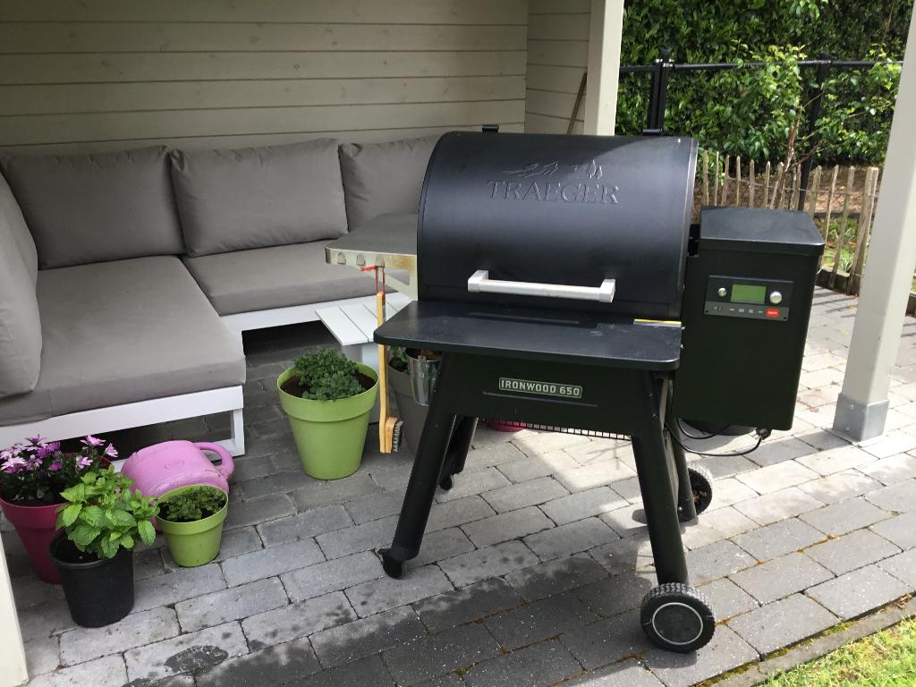 Traeger Ironwood 650, Tuin en Terras, Ophalen, Gebruikt, Overig