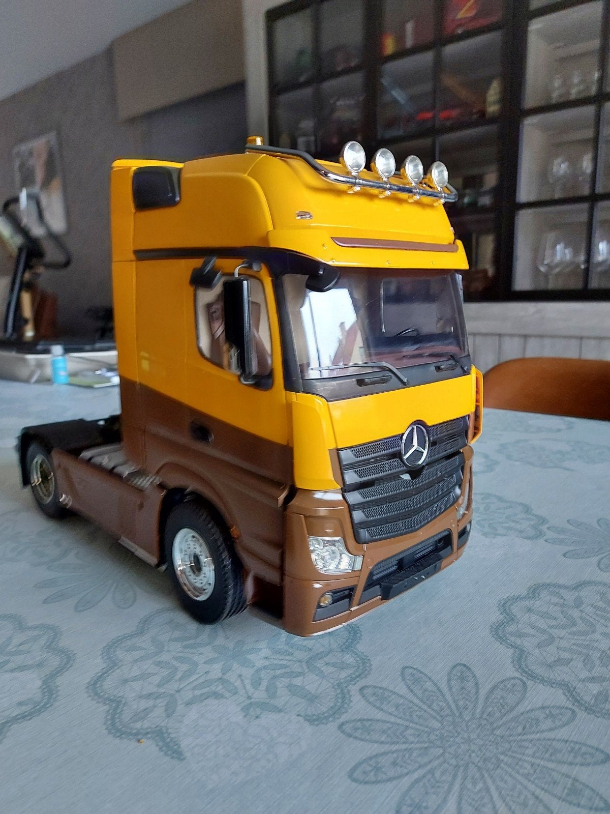 tamiya mb actros cabine, Ophalen, Zo goed als nieuw, Schaal 1:14, Onderdeel