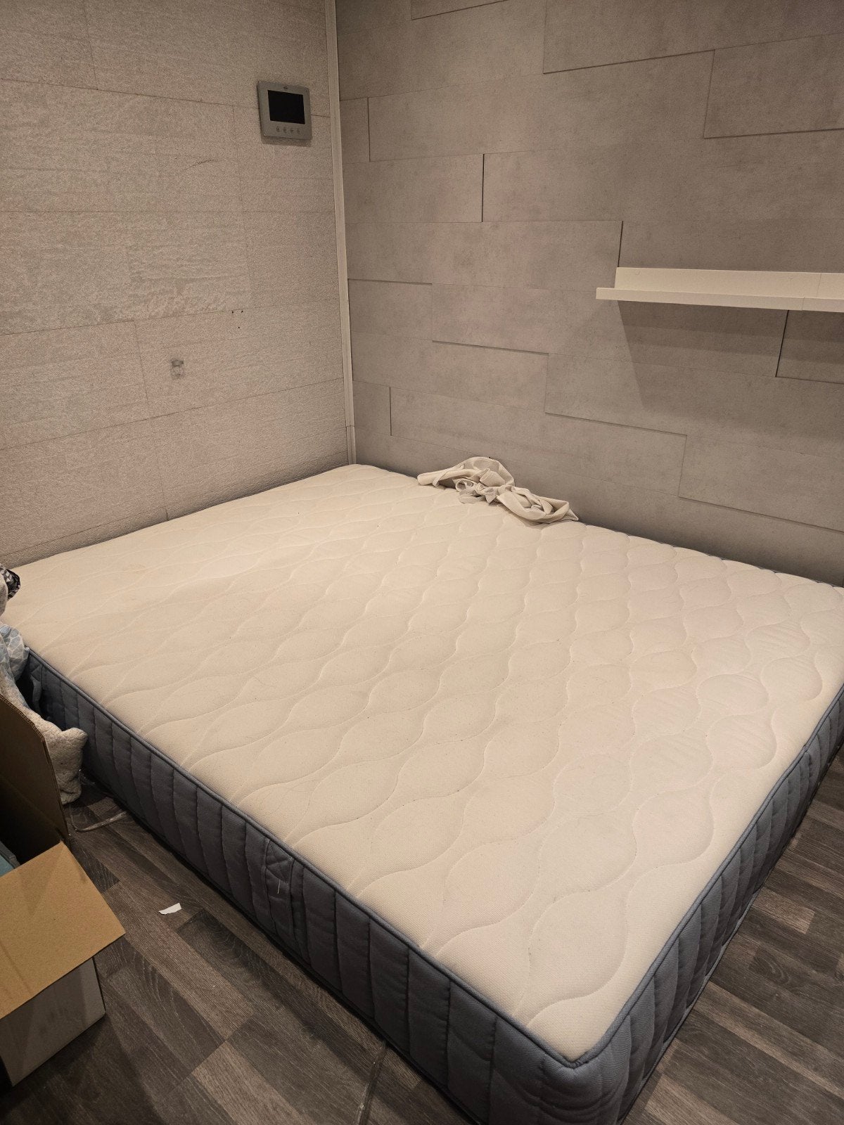 IKEA Mattress - matras - bed, Ophalen, Gebruikt, Wit, Tweepersoons