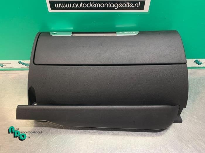 Boîte à gants d'un Audi TT, -, 3 mois de garantie, Audi, Utilisé