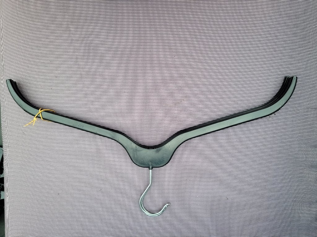 3 kleerhangers zwart B47, Kleding | Dames, Kledinghangers, Ophalen, Gebruikt, Kunststof, Volwassenen