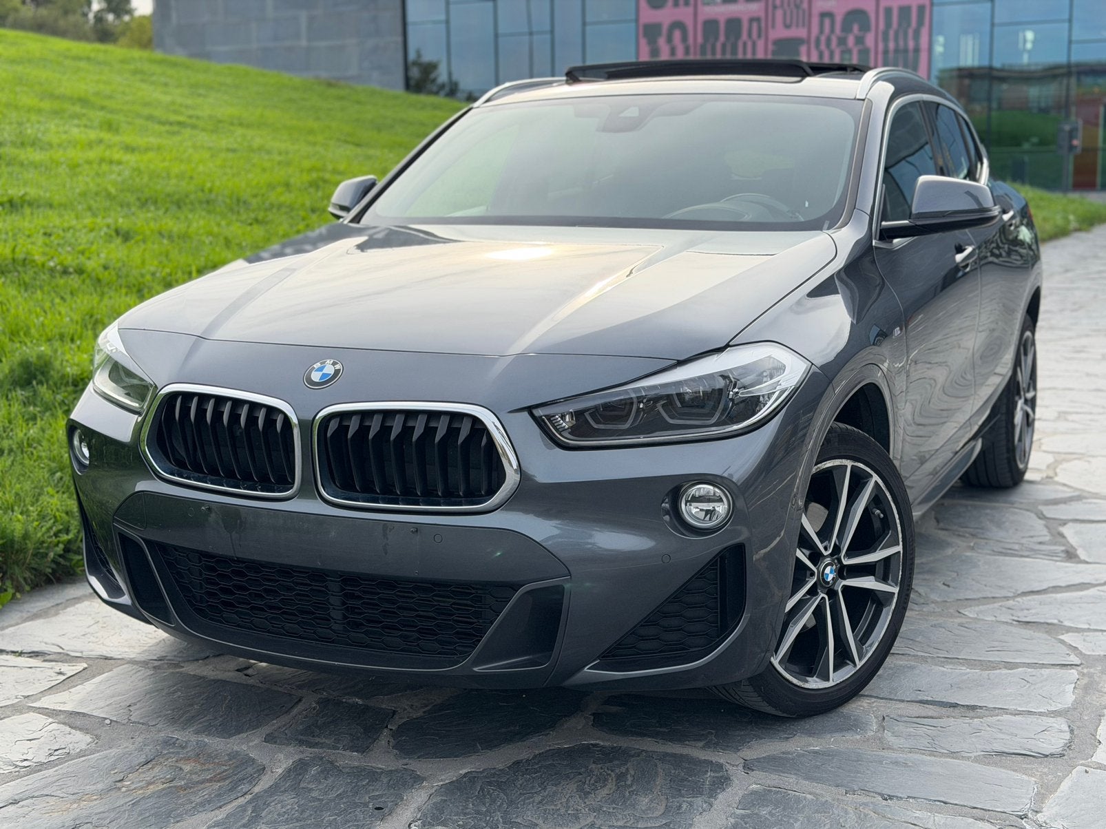 Bmw x2 18d sDrive / M-Sport / Hud / Pano / Led / Garantie, Autos, Argent ou Gris, Euro 6, Entreprise, Alcantara
