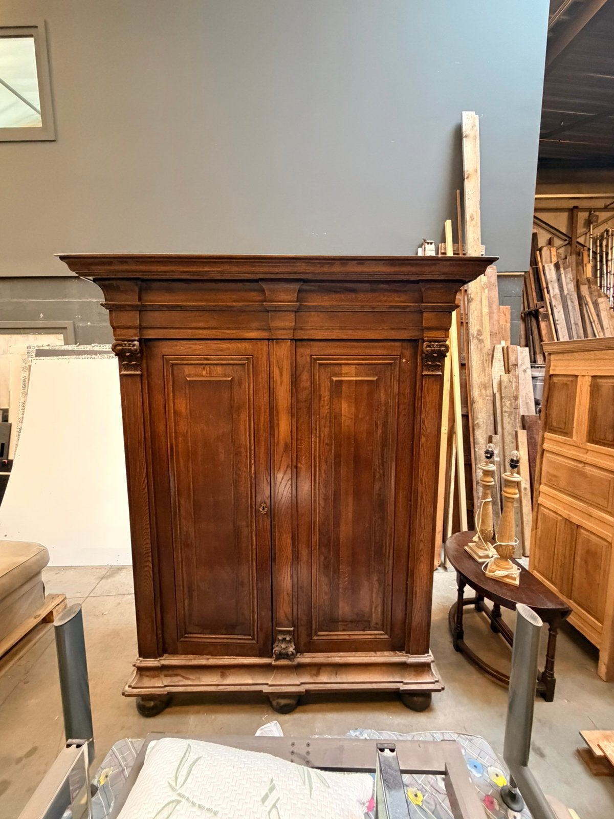 Massieve eiken kast dressoir, Ophalen, Zo goed als nieuw