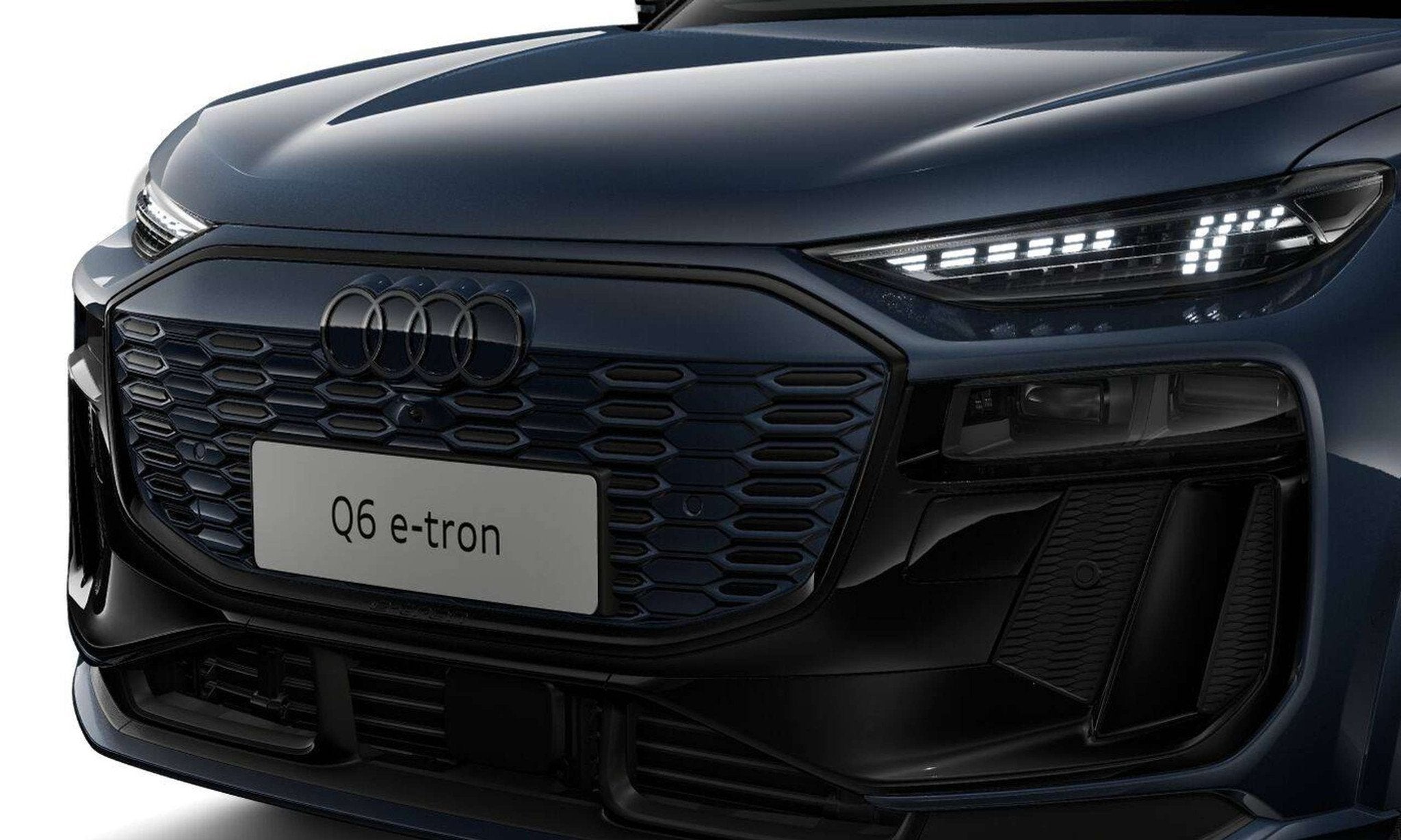 Audi Q6 e-tron Q6 e-Tron l Performance l S line l Head-Up l, Auto's, Achterwielaandrijving, Gebruikt, Zwart, Blauw
