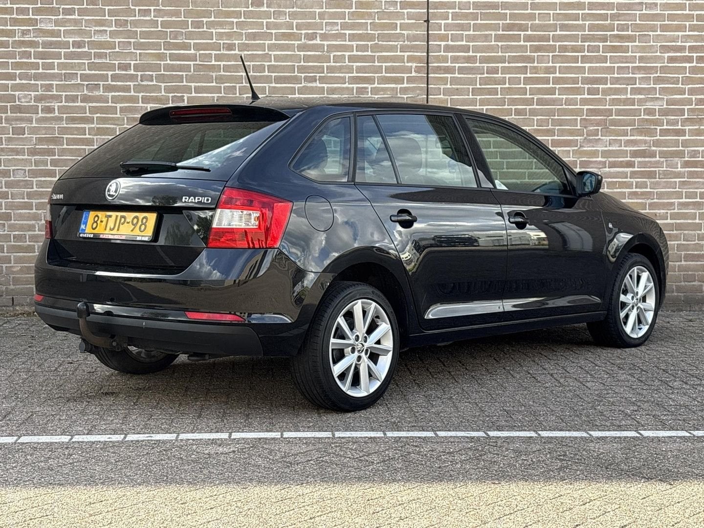 Skoda Rapid Spaceback 1.2 TSI Greentech Ambition Businesslin, Auto's, Skoda, Zwart, Start-stop-systeem, Zwart, Bedrijf