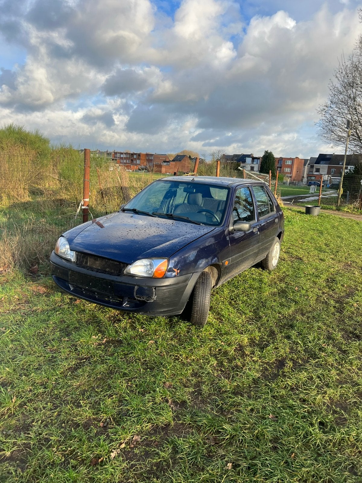 Ford Fiesta 1,4i Ideale Beginnersauto – Rijdt Zeer Goed, Autos, Ford, Achat, Boîte manuelle, 5 portes, Particulier