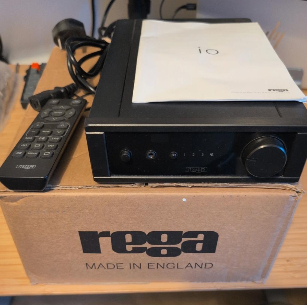 Rega Io stereo geïntegreerde versterker, Overige merken, Gebruikt, Ophalen of Verzenden, Minder dan 60 watt