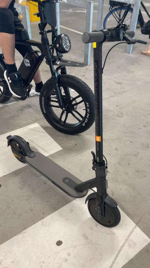 Trottinette électrique, Vélos & Vélomoteurs, Trottinettes, Enlèvement, Neuf, Step électrique (E-scooter)