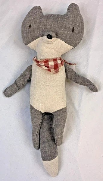 Peluche Maileg Wolf en coton gris beige avec écharpe à carre, Enfants & Bébés, Renard, Overige karakters, Comme neuf, Moyen (20 à 80 cm)