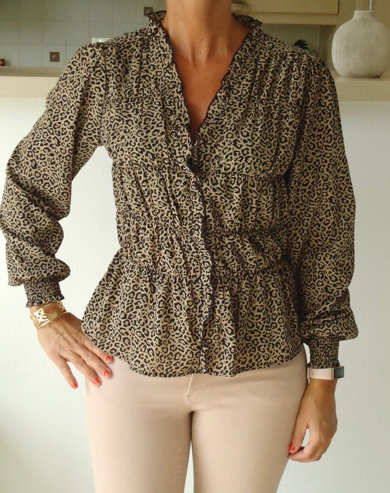 Nouveau chemisier à motif léopard, Vêtements | Femmes, Blouses & Tuniques, Pigalle, Enlèvement ou Envoi, Neuf, Taille 36 (S)
