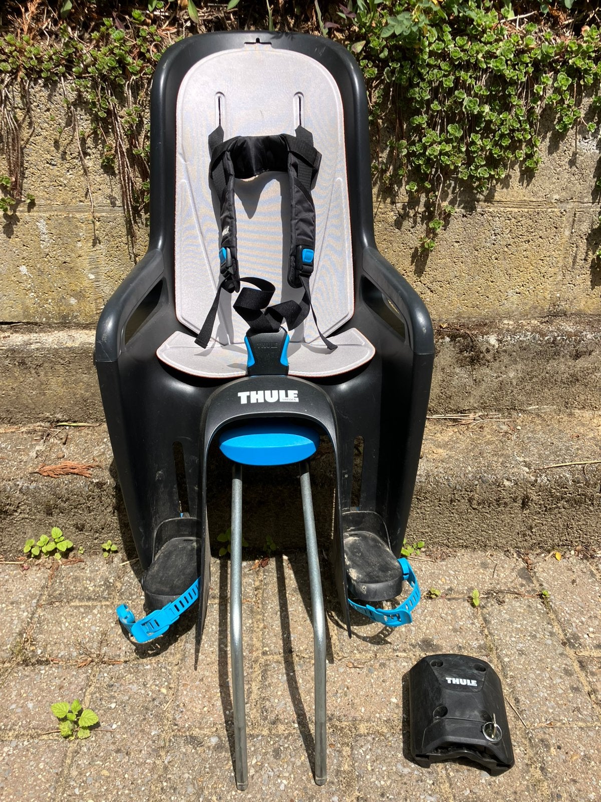 Siège de vélo Thule >Ride Along< jusqu'à 25 kg, Vélos & Vélomoteurs, Enlèvement, Comme neuf, Siège arrière, Repose-pieds