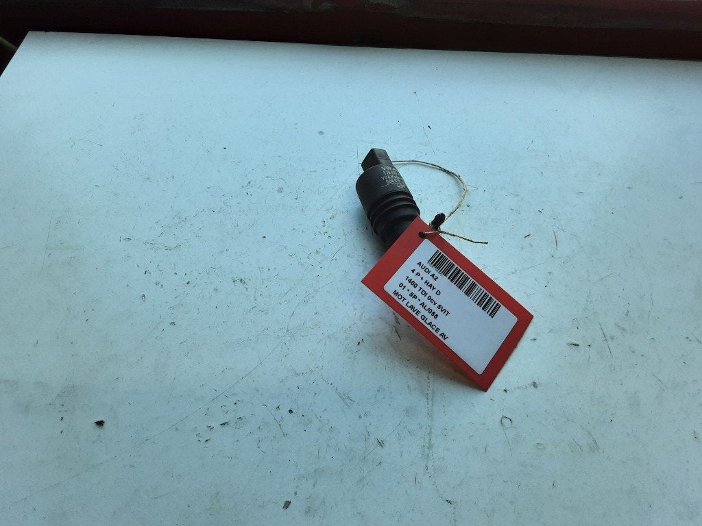 LAVE-GLACE POMPE AVANT Audi A2 (8Z0) (1J5955651), Mevr. I. Hauben, Audi, Utilisé, Rue de l'Espoir 34 34
4030  GRIVEGNÉE, BE