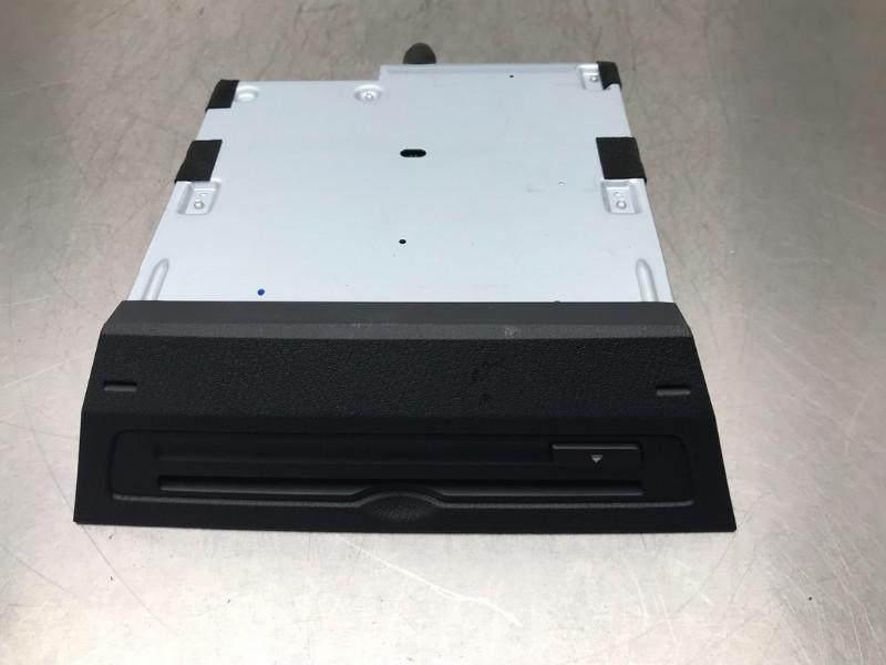 LECTEUR CD Mazda 2 (DJ / DL) (|DA6C669G0D|), Utilisé, Mazda
