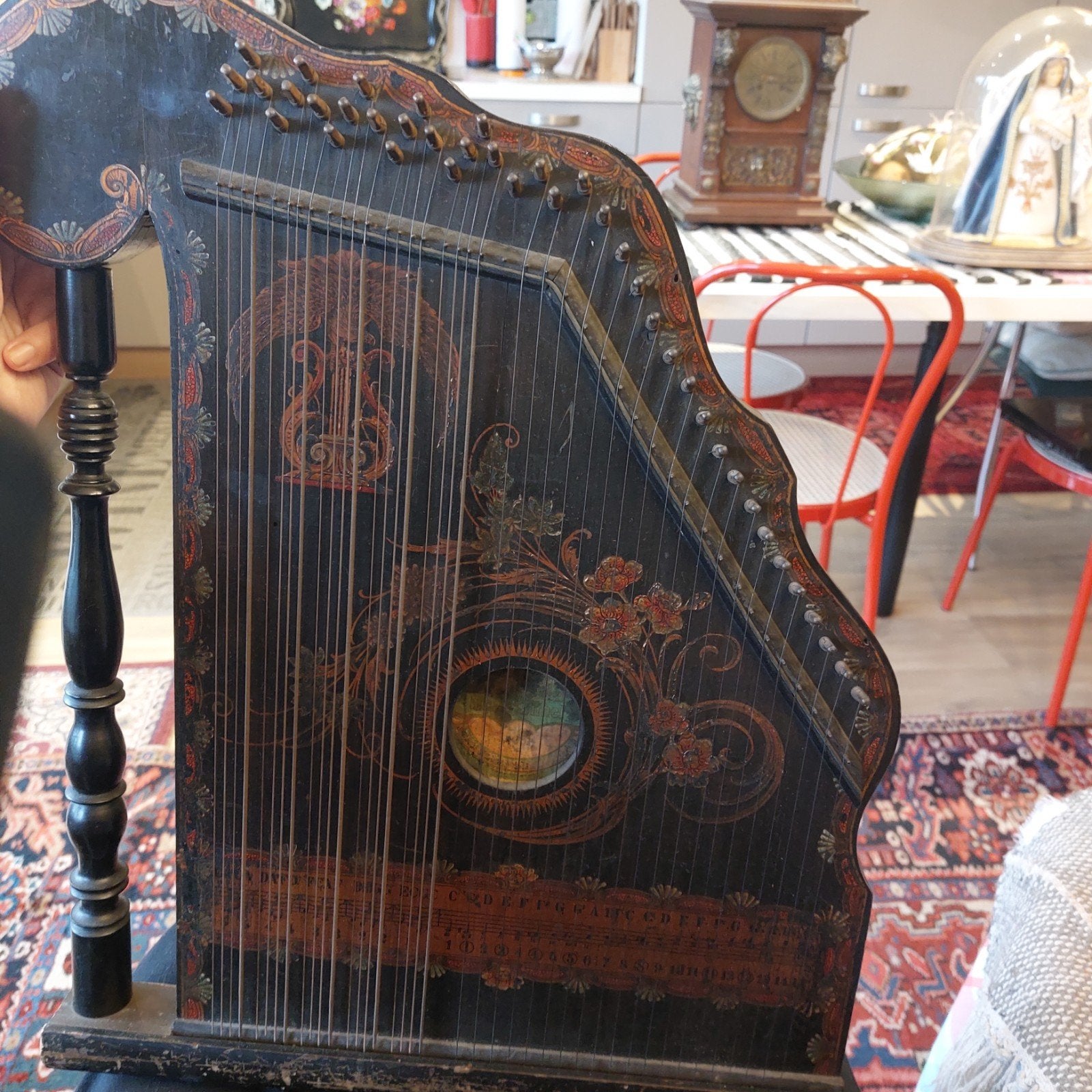 mooie tafelharp, Ophalen