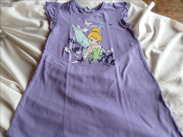 TINKER BELL paars zomer nachtkleedje maat 104 - 110, Enlèvement ou Envoi, Comme neuf, Fille, Vêtements de nuit ou Sous-vêtements