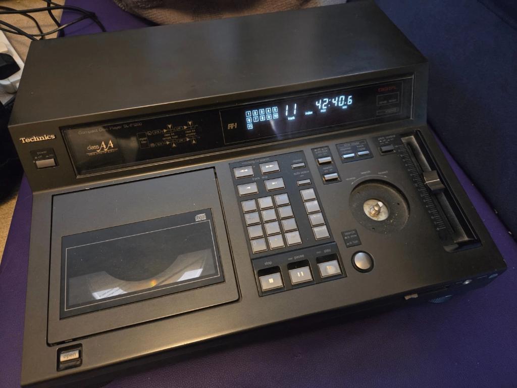 Technics SL-P1200 professionele cd-speler, Audio, Tv en Foto, Cd-spelers, Ophalen of Verzenden, Gebruikt, Technics