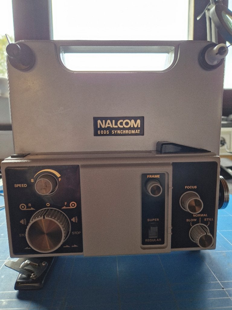 Nalcom 600S 8mm projector, TV, Hi-fi & Vidéo, Enlèvement, Comme neuf