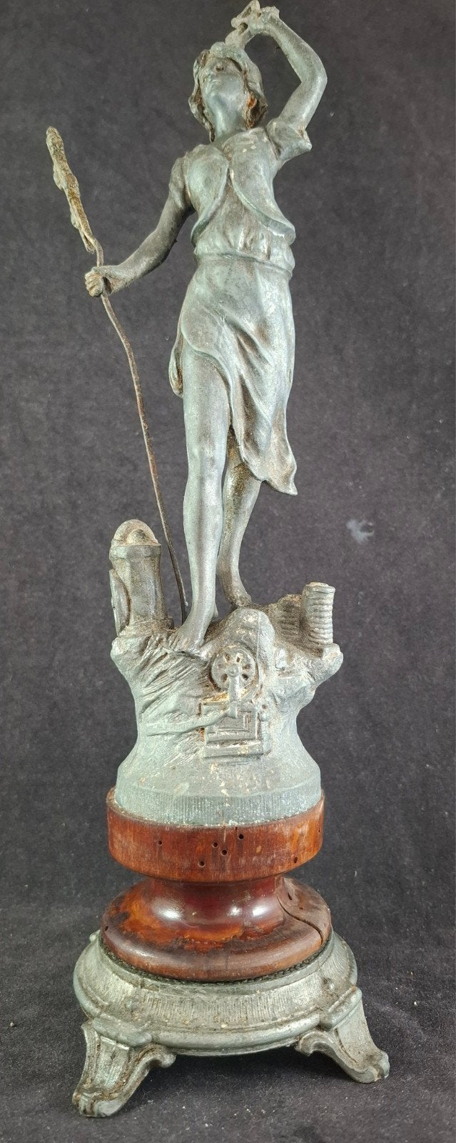 Prachtig Antiek Allegorisch Beeld 'L’Industrie' 32 cm, Ophalen of Verzenden, Art nouveau, Hout, Beeld