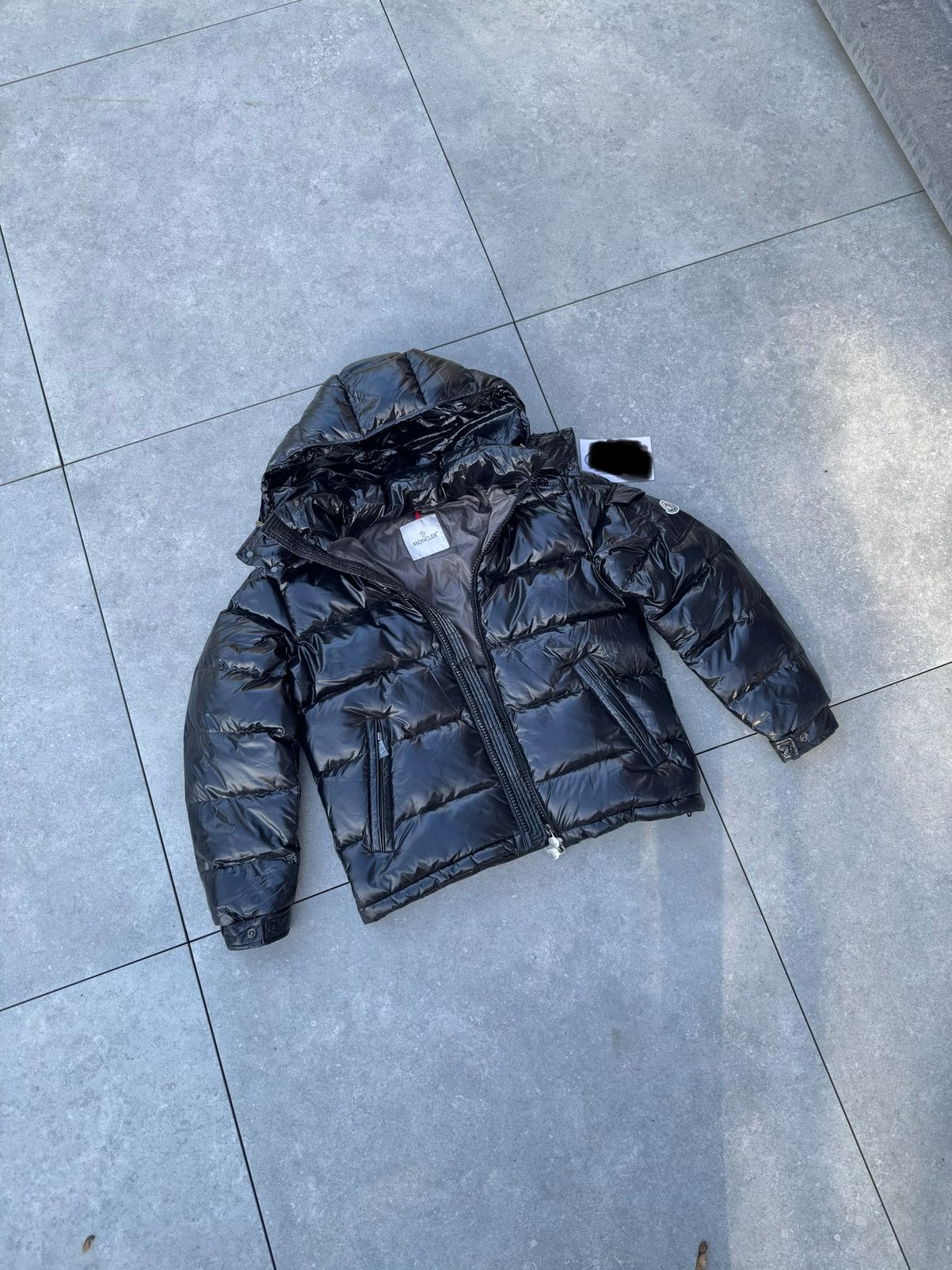 Moncler Maya, Kleding | Heren, Ophalen of Verzenden, Nieuw, Maat 52/54 (L), Zwart
