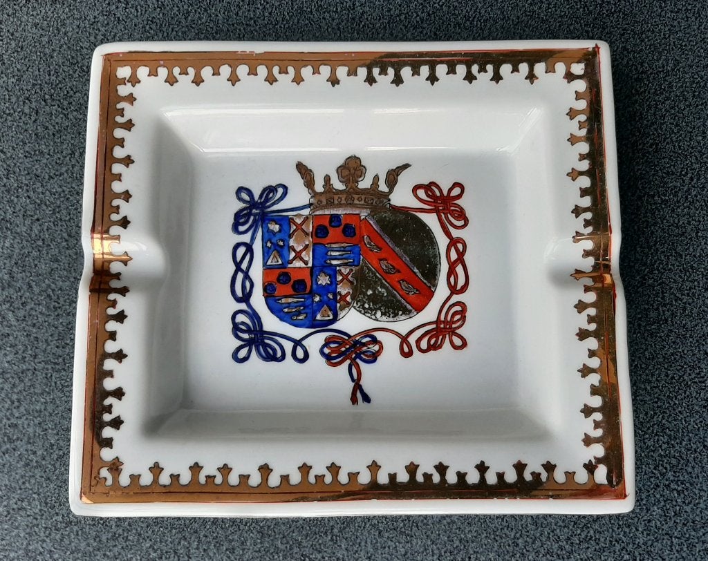 Flamant Plat/vide-poche (cendrier) en porcelaine, Antiquités & Art, Enlèvement ou Envoi
