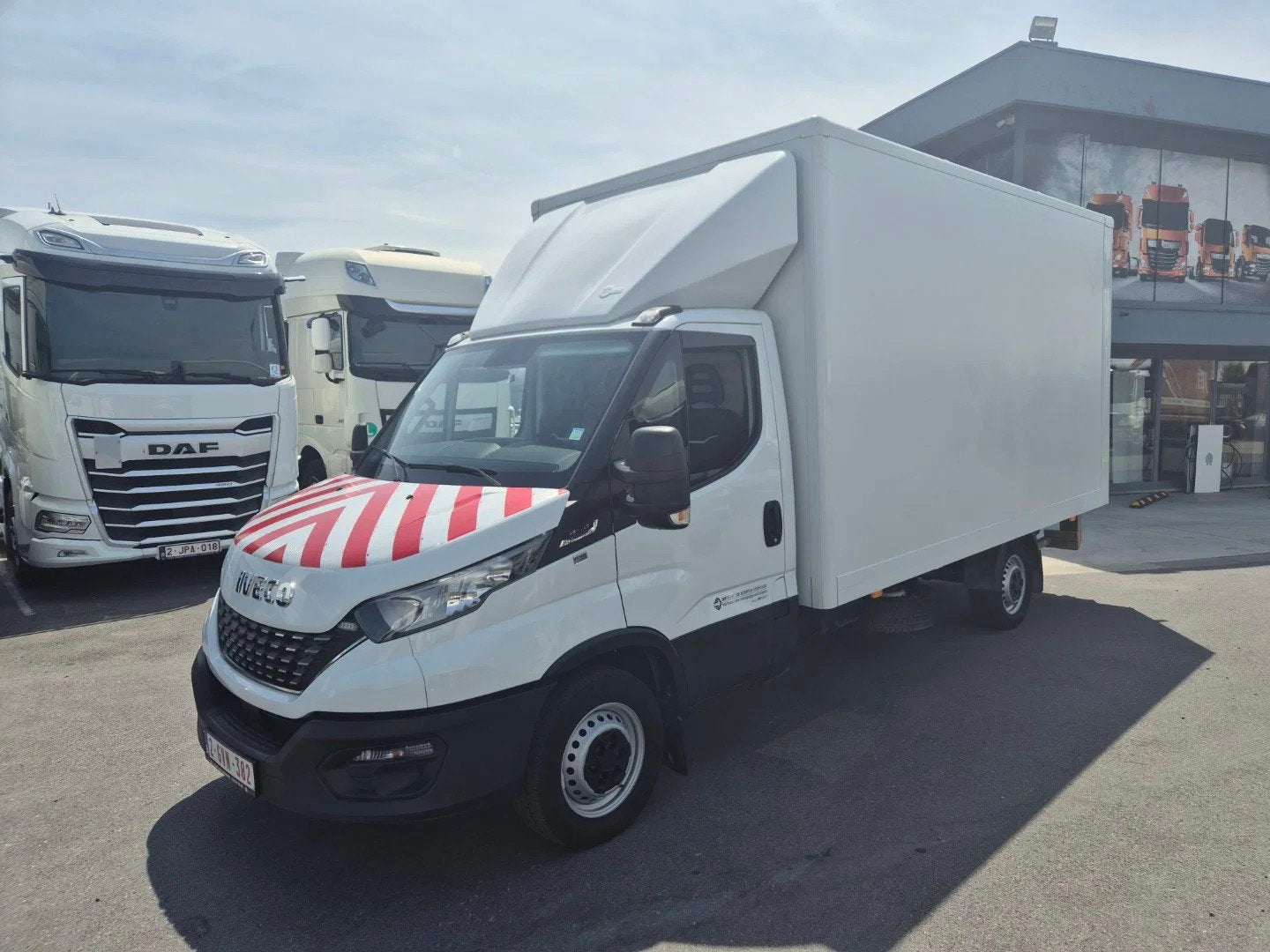 Iveco Daily 35 S 14 A8 (année de construction 2021), Autos, Camionnettes & Utilitaires, Entreprise, Achat, ABS, Air conditionné