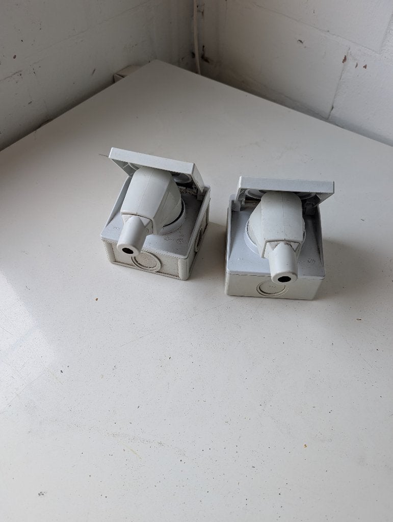 Stopcontact 380v, Doe-het-zelf en Bouw, Ophalen, Zo goed als nieuw, Stopcontact