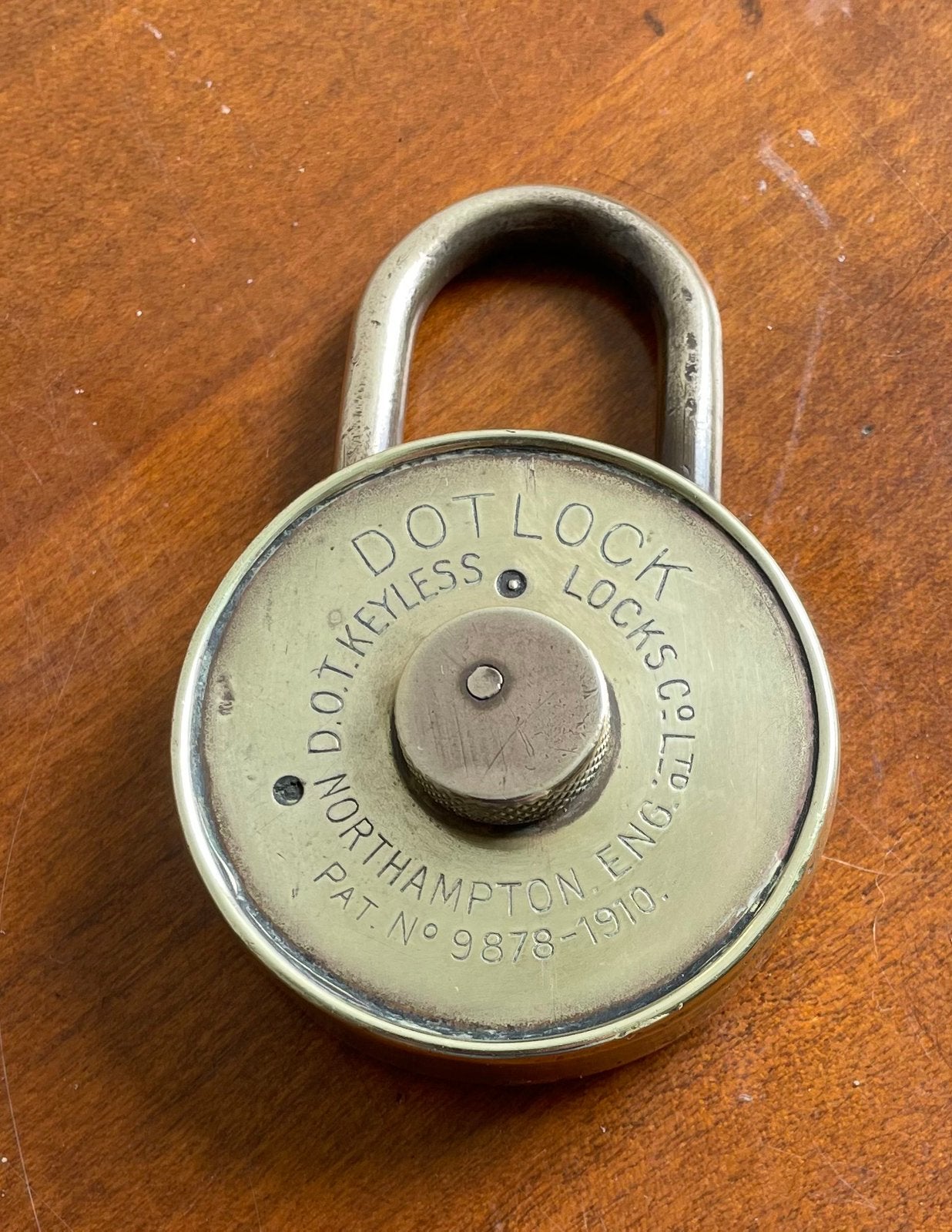 Ancien cadenas Anglais en laiton., Antiquités & Art, Enlèvement ou Envoi