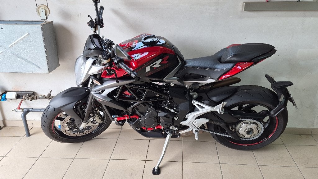 MV Agusta Brutale 800RR, Motoren, Occasion, Motorrijbewijs A, 3 cilinders, Particulier