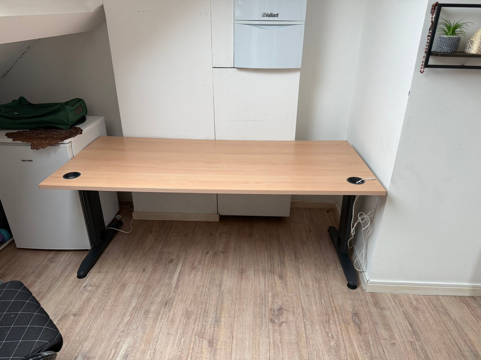 Bureau bois clair, Maison & Meubles, Enlèvement, Comme neuf, Noir, Bois