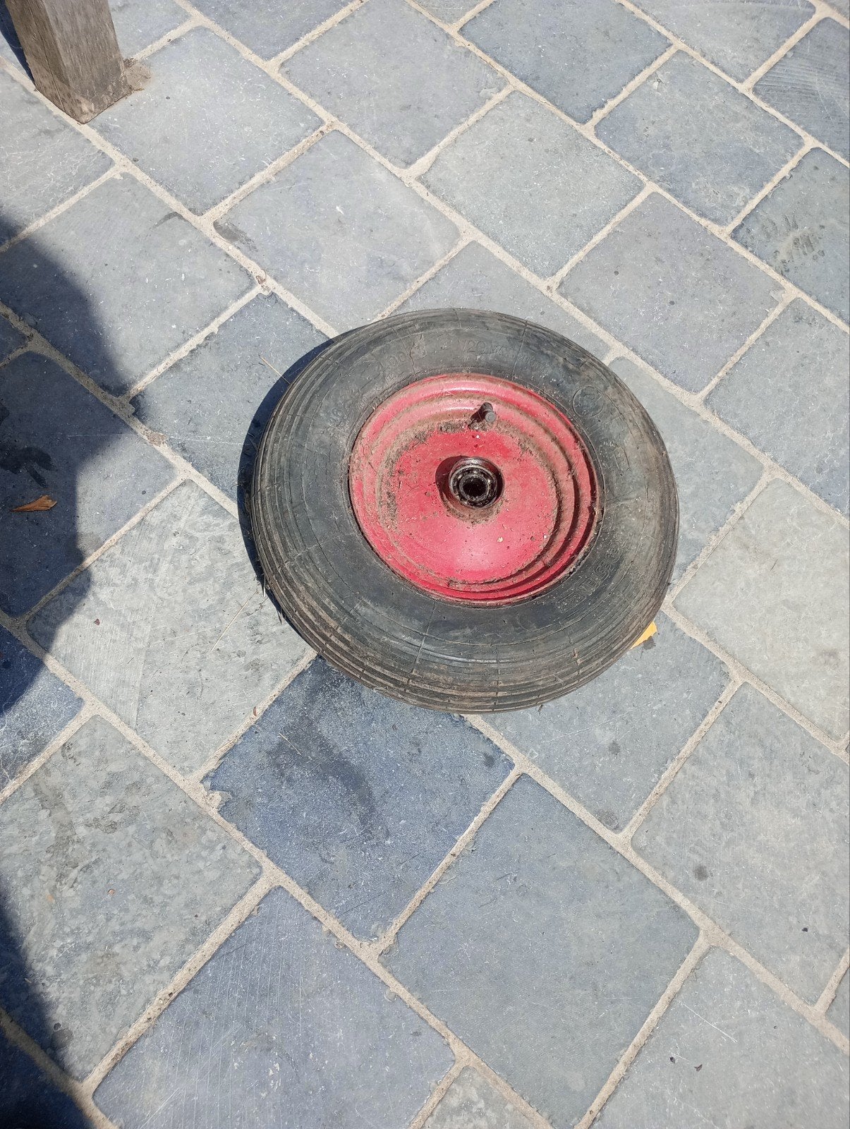 Wiel, Tuin en Terras, Kruiwagens, Ophalen