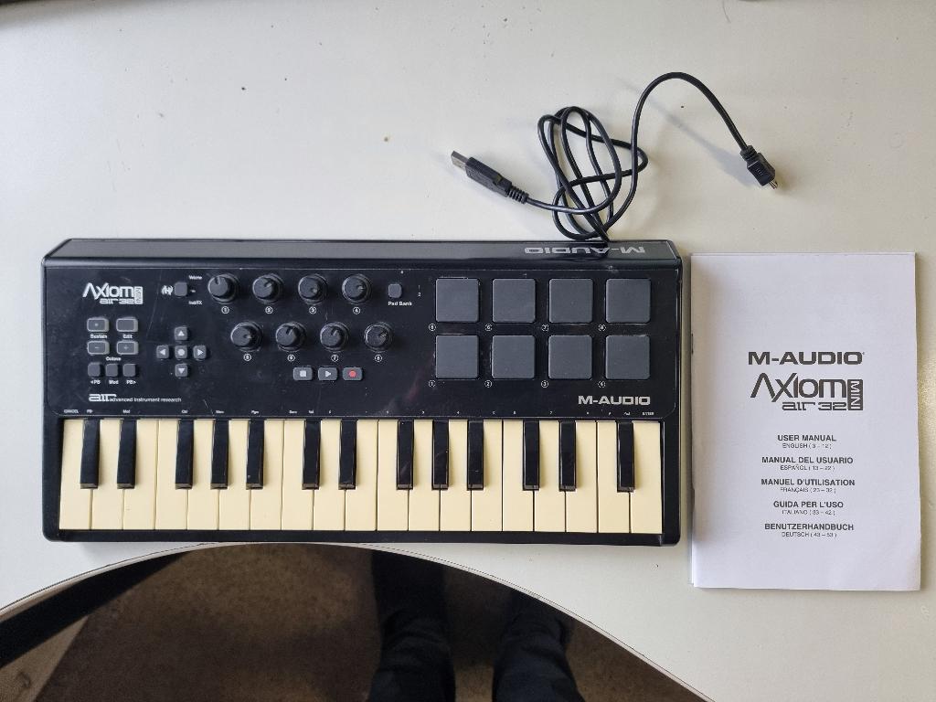 MIDI Keyboard: M-Audio Axiom AIR Mini 32, Muziek en Instrumenten, Midi-apparatuur, Ophalen, Gebruikt