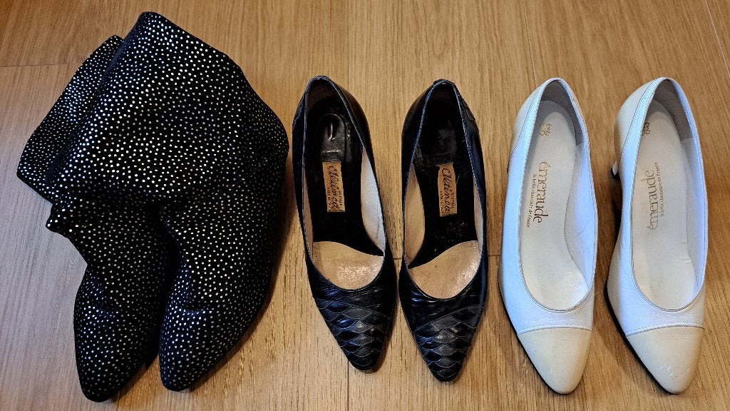 3 paires de chaussures cérémonie P39 :1 bottes ; 2 talon, Enlèvement ou Envoi, Chaussures à haut talons, Porté, Blanc