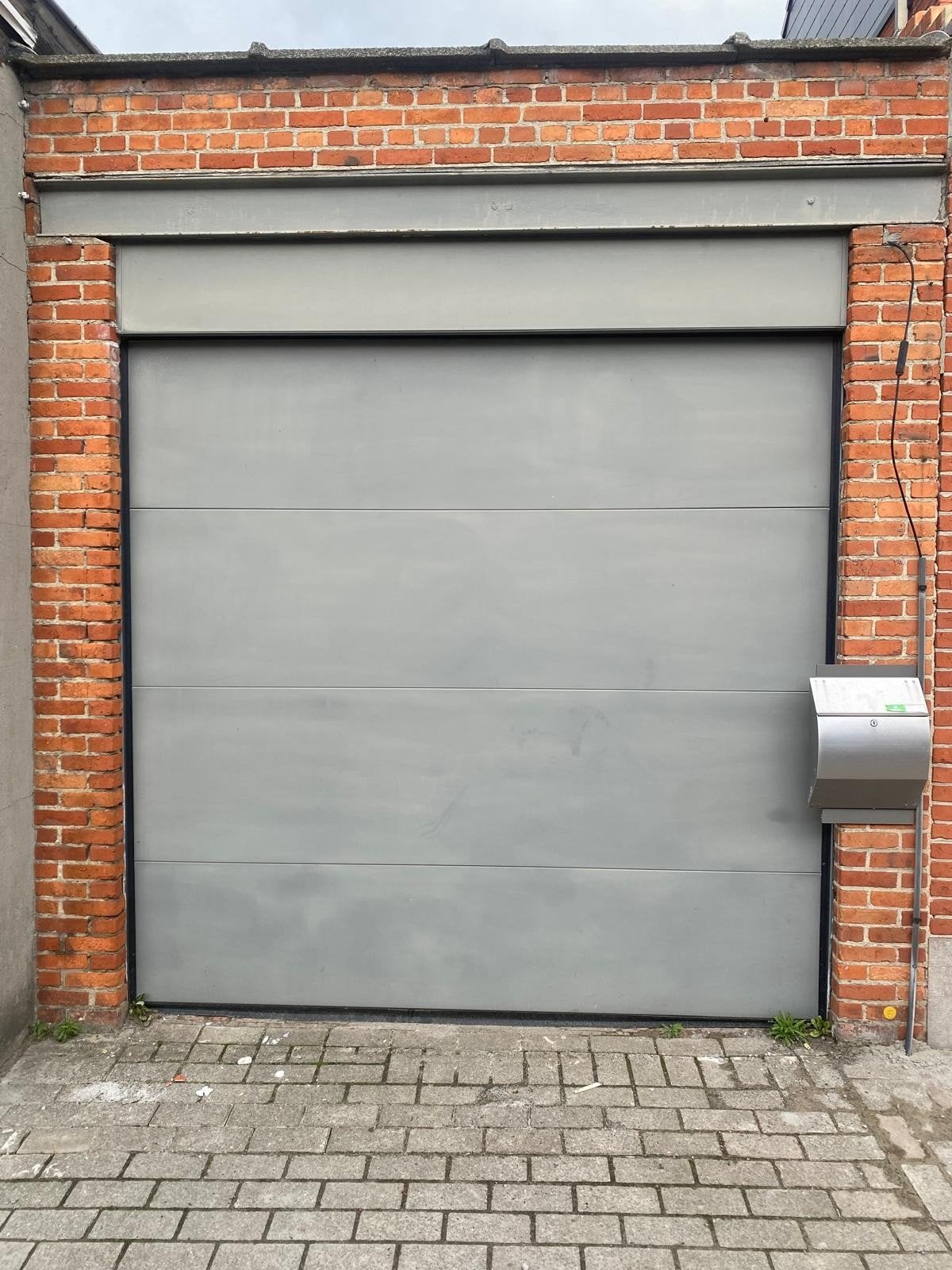 garagepoort met motor