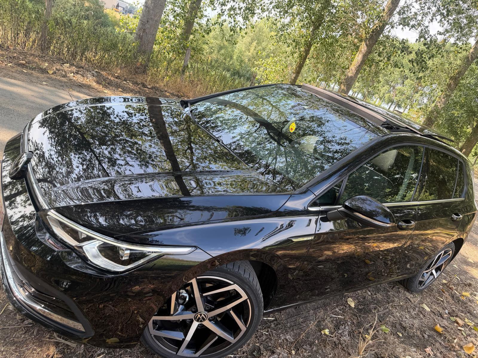 VW Golf 8 - 1.5eTSI - 2023 als nieuw, Auto's, Automaat, 4 deurs, Stof, Zwart