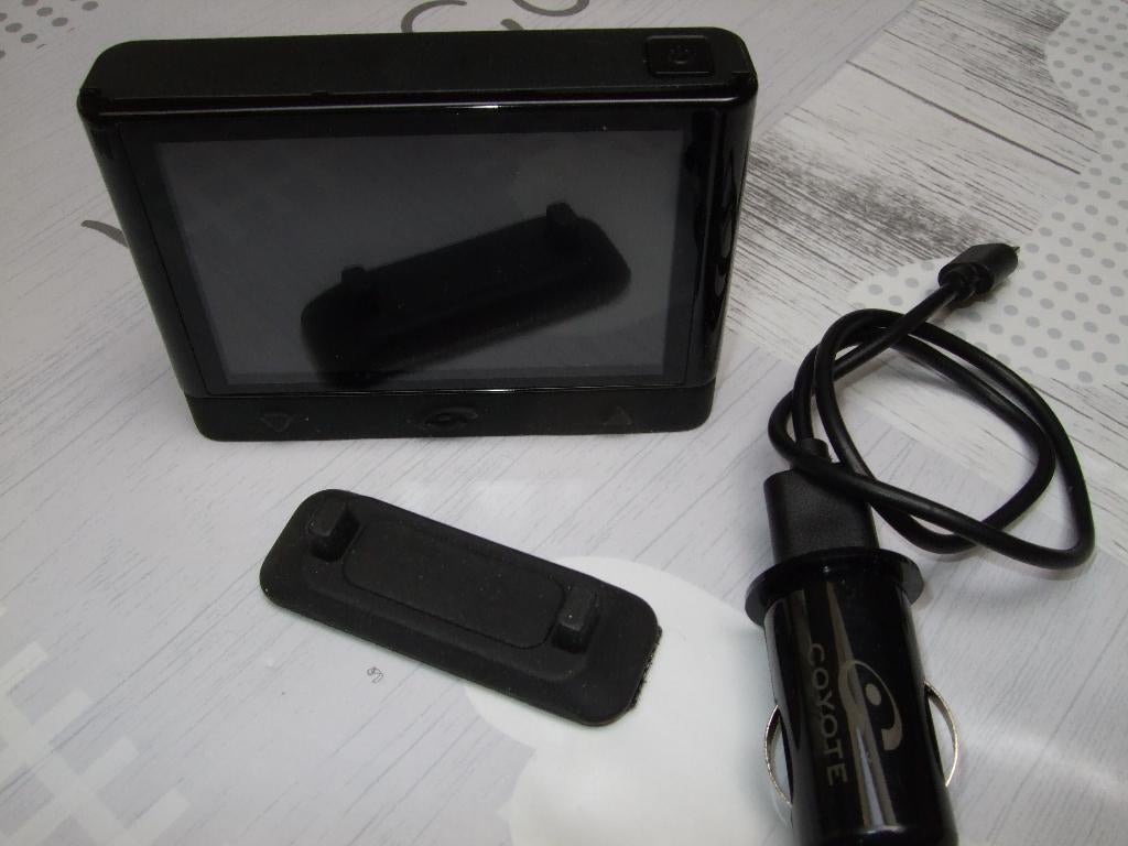 coyote mini complet avec chargeur allume cigare, Télécoms, Enlèvement ou Envoi, Comme neuf