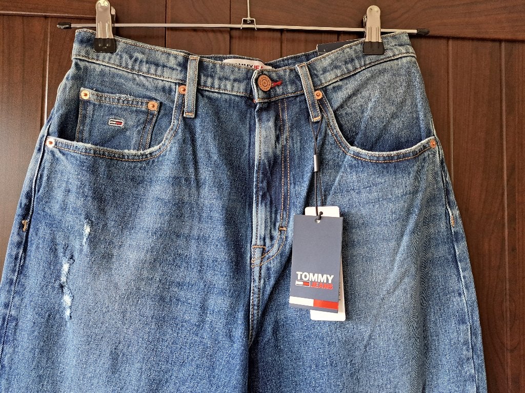 NIEUW jeansbroek van Tommy Hilfiger maat 30/32, Nieuw, W30 - W32 (confectie 38/40), Tommy Jeans, Verzenden
