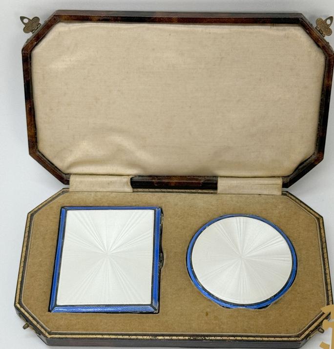 Massief zilveren sigarettenhouder in guilloché techniek, Antiek en Kunst, Curiosa en Brocante, Verzenden