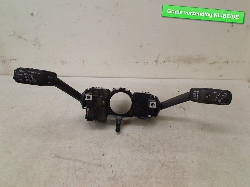 COMBISCHAKELAAR STUUR Volkswagen Polo VI (AW1) (2Q0953502A), Gebruikt, Volkswagen, Volkswagen AG, Kundenbetreuung@volkswagen.de