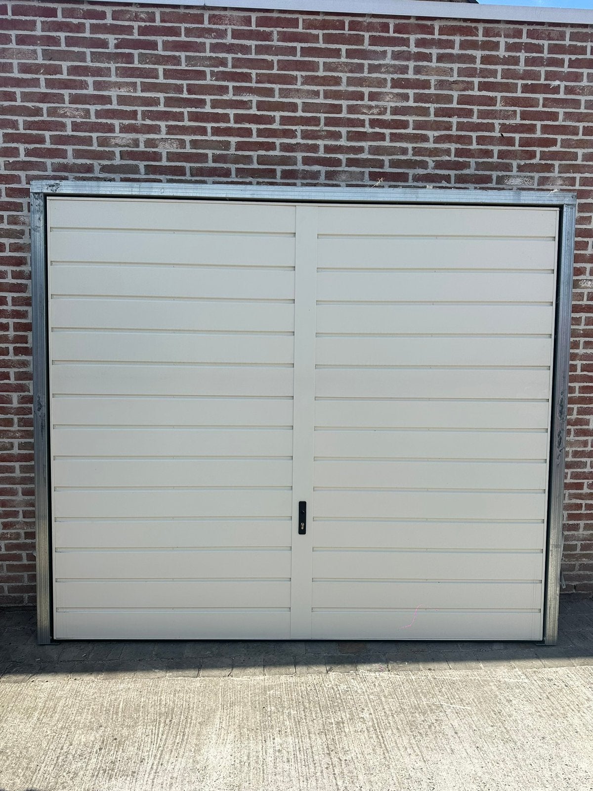 Nieuwe kantelpoort / garagepoort, Immo, Garages en Parkeerplaatsen