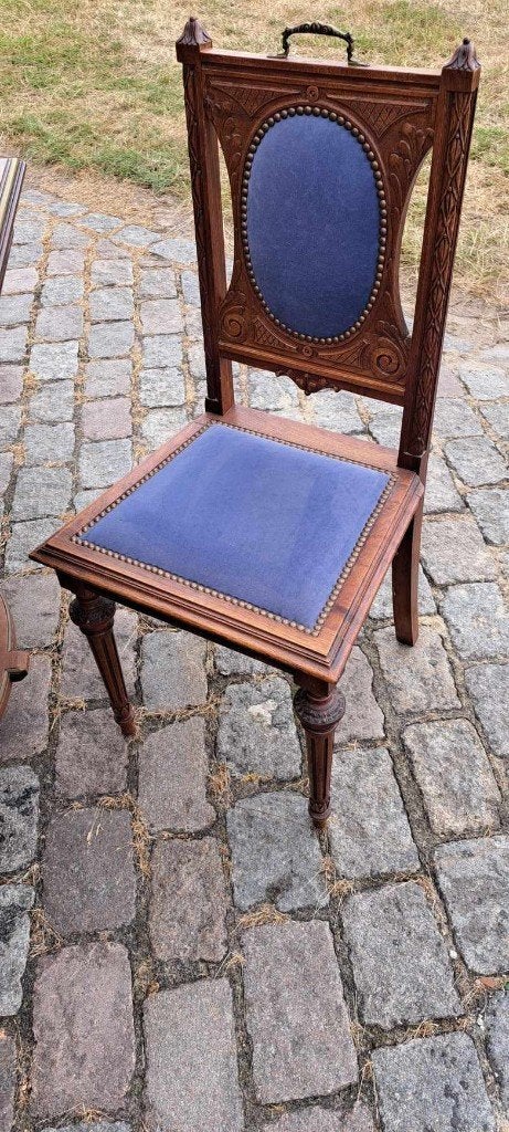 antieke stoelen, Ophalen