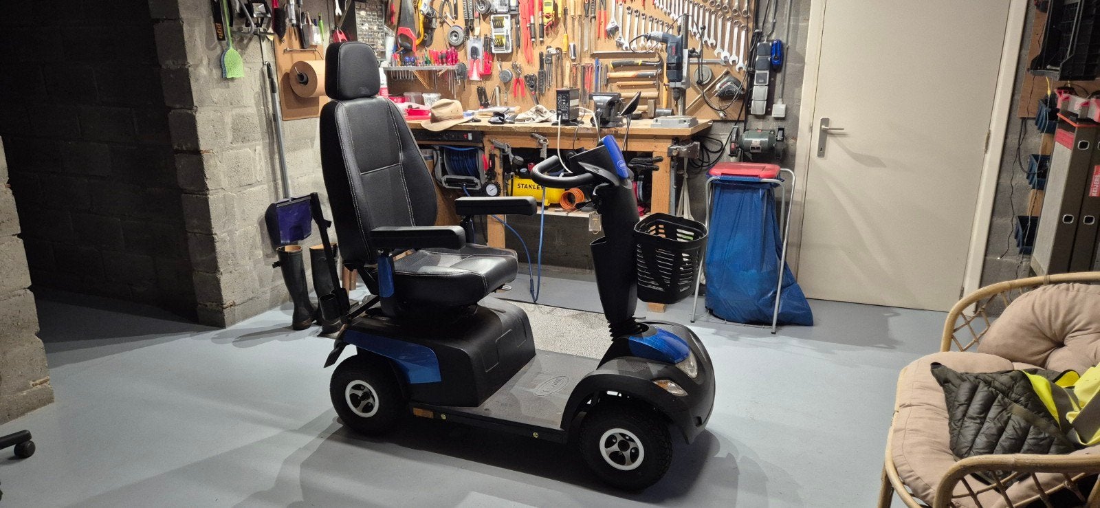 Scootmobiel Invacare Comet Pro, Ophalen, Invacare