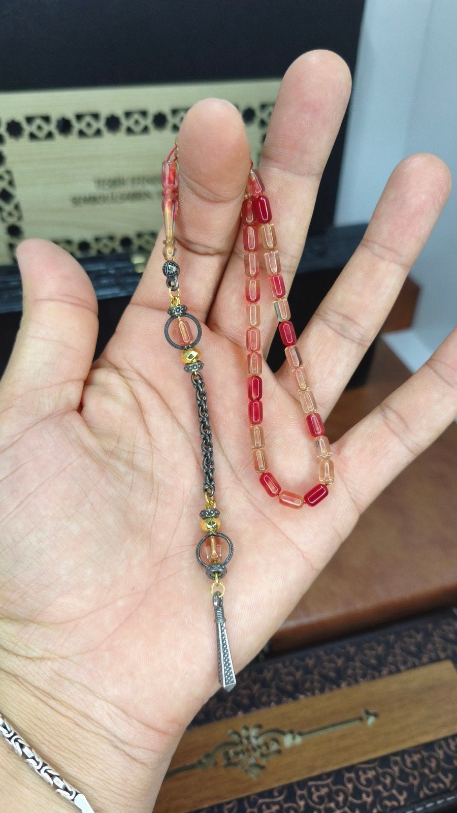 Tesbih 7/4 mm Sıkma Kehribar, Handtassen en Accessoires, Kettingen, Ophalen of Verzenden, Rood